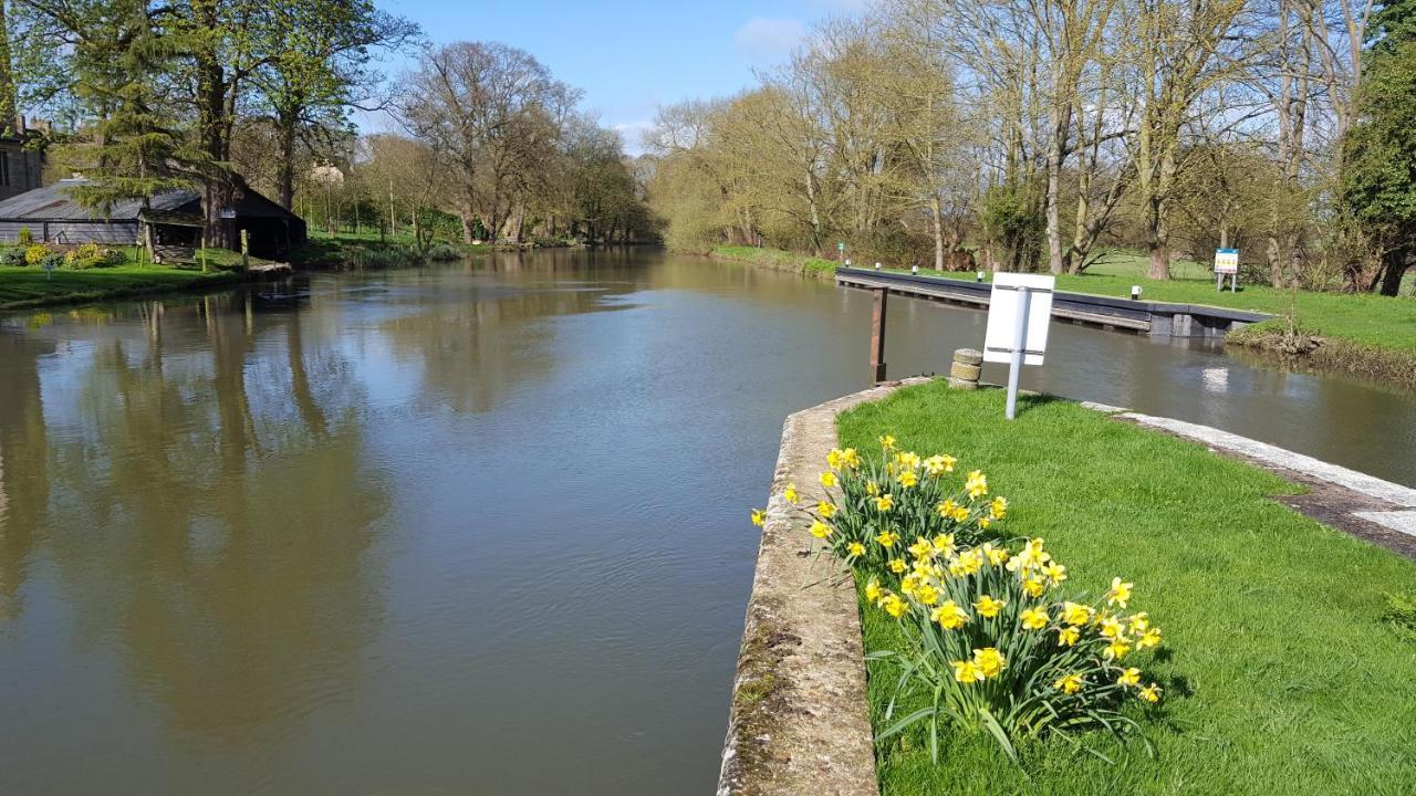 River Nene Cottages Water Newton Esterno foto
